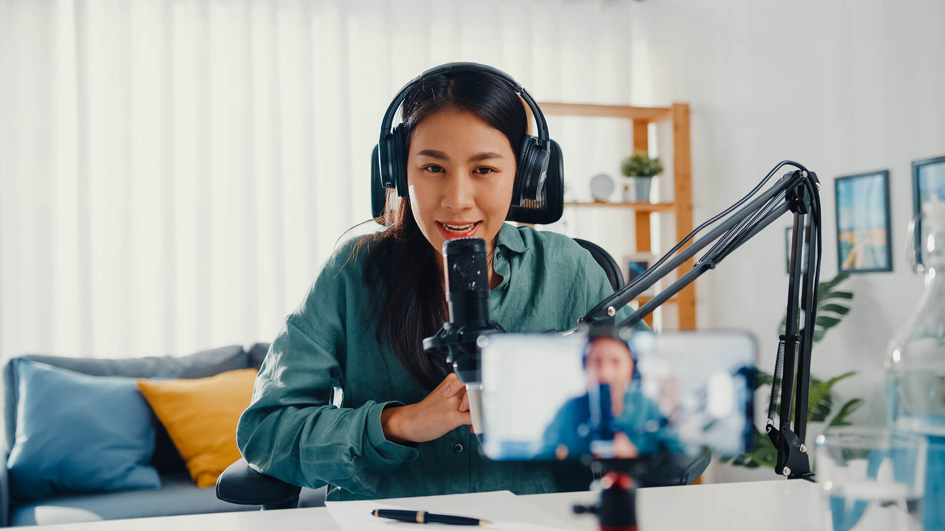 asia-girl-use-microphone-wear-headphone-record-con-2021-09-02-07-13-04-utc