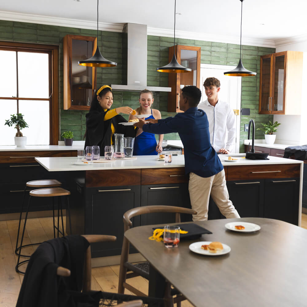 Why Elite Buyers Choose Luxury Real Estate Agents