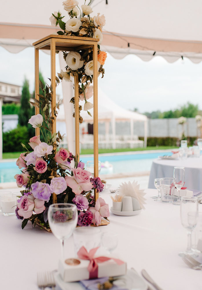 elegant-wedding-decorations-made-of-natural-flower-2021-08-27-17-17-46-utc-3