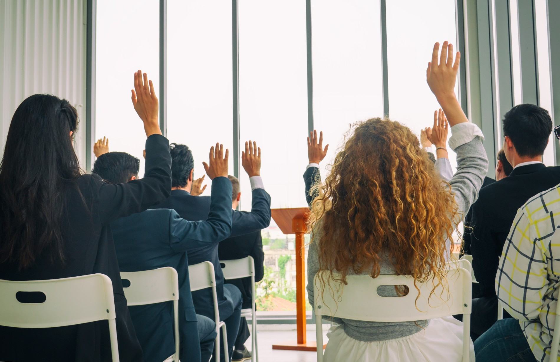 How to Captivate Any Audience with Confidence