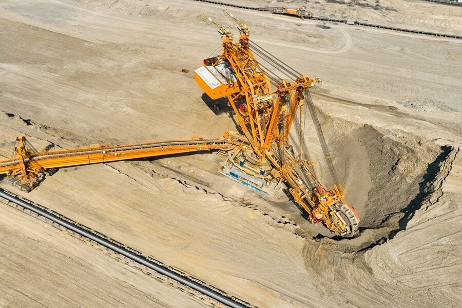 MASTERING SURVEY TECHNIQUES IN MINERAL EXPLORATION
